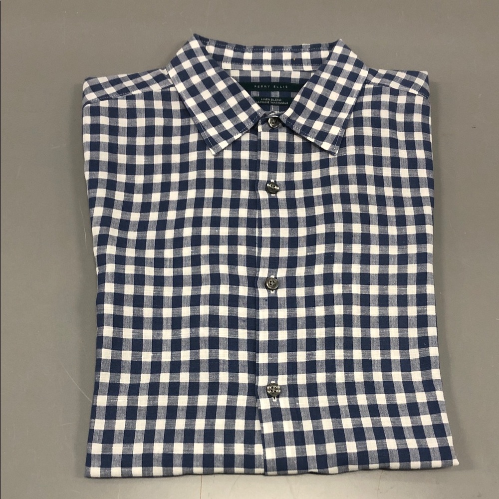 Perry Ellis Men's Blue and White Checkered long sleeve Shirt